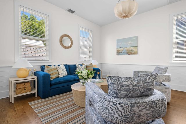 Downtown Charleston 2 Bedroom - Newly Furnished