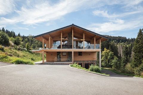 Chalet Eteila with Sauna, Jacuzzi and Cinema