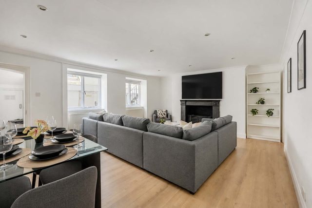 2-Bed Flat near Regent's Park - Patio - Sleeps 6