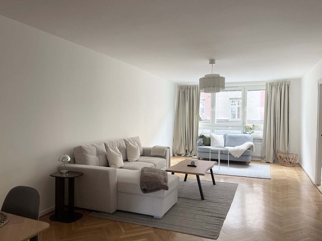 Spacious 3-Bedroom Apartment in Vasastan