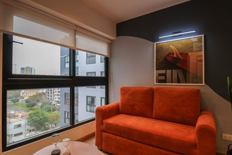 Geko | Trendy 1BR w/Balcony Retreat in Miraflores