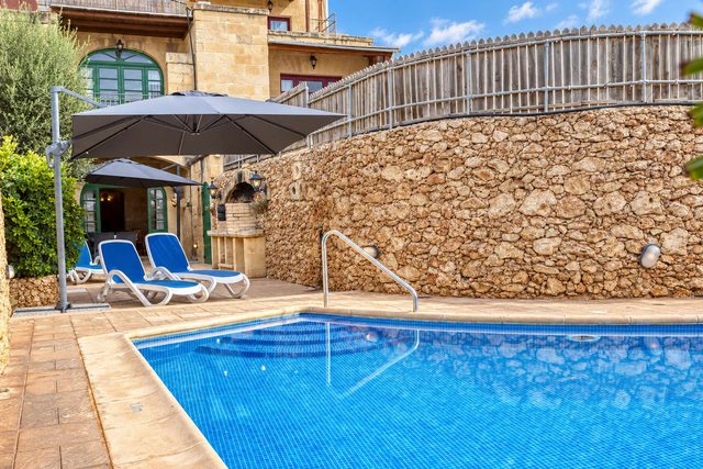 Tan Nannu 5BDR Farmhouse in Xaghra by PMI Malta — Ix-Xagħra, Ix-Xagħra