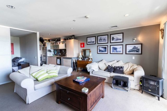 Sunny 2 bedroom | 2 bath in Grafton with VIEWS!