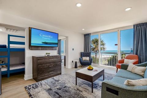 High Seas by Casanita - Oceanfront Suite