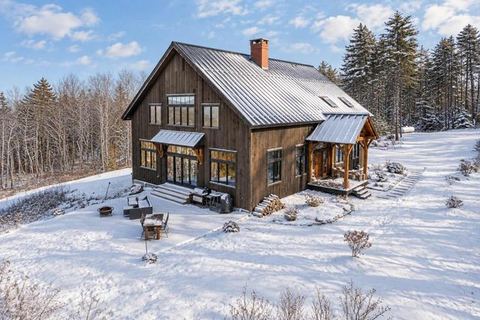 Luxury Barn w/ Panoramic Okemo Views — Ludlow, VT