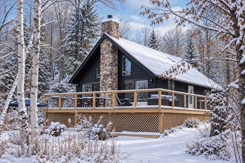 Lakefront Retreat | Dock, Kayaks & Fire Pit