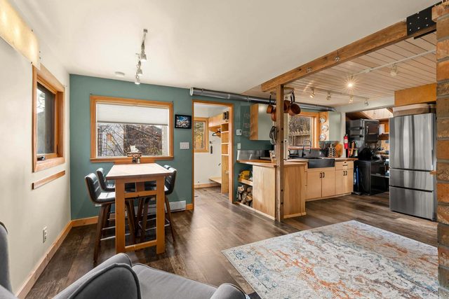 NN - The Hawks Nest - Whimsical Downtown Hideaway — Whitehorse, Yukon