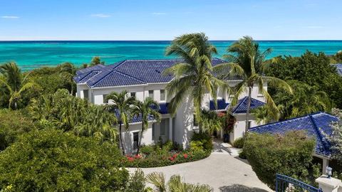 Aqualina Villa — Blue Mountain