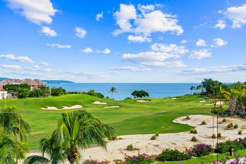 Luxury Oceanview Condo | Chef, Pool & Golf Cart