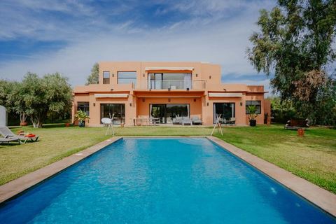 Les jardins d'Eucalyptus - breakfast, swimming pool and tennis court — Aghouatim, Marrakesh-Safi