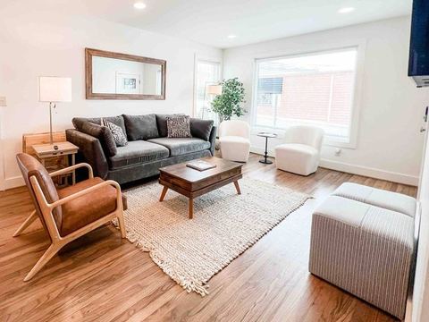 Adorable Newly remodeled Condo in Homewood AL — Homewood, AL
