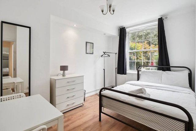 Triple room with shared bathroom in Central London | Waterloo, Zone 1