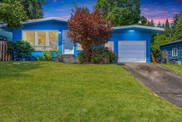 Clean Comfy House with Hot Tub, Pool Table, & BBQ — Eugene, OR