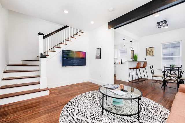 The Hill/Dogtown Stylish Retreat — St. Louis, MO