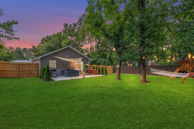 The Luxe/HotTub/Playground/12min KHP/30min Ark — Georgetown, KY