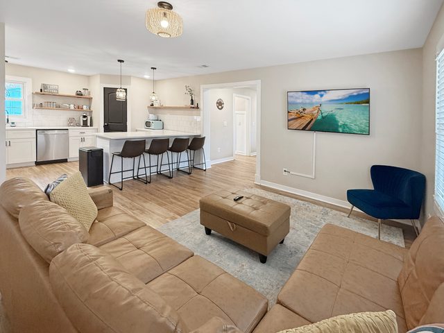 Sunset Villa • Walk to Park • 4 Miles to UNCW — Wilmington, NC