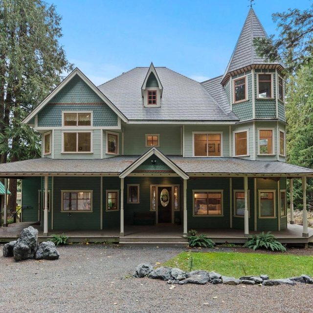 Green Victoria - Hot Tub, Olympic Natl Park 4BR — Port Angeles, WA