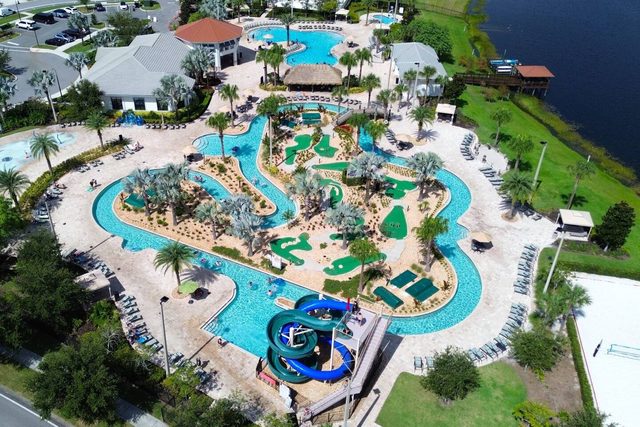 Boutique condo w/Free Storey Lake Water Parks