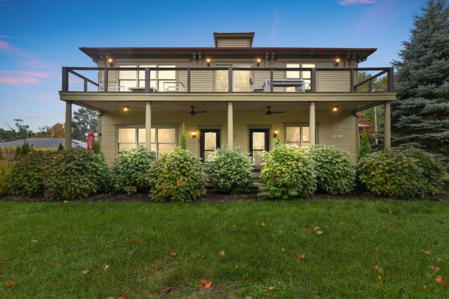 Condo in the Heart of Douglas | Chef's Kitchen — Douglas, MI