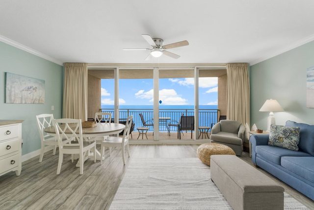 Turtle Cove at Emerald Beach Resort — Panama City Beach, FL