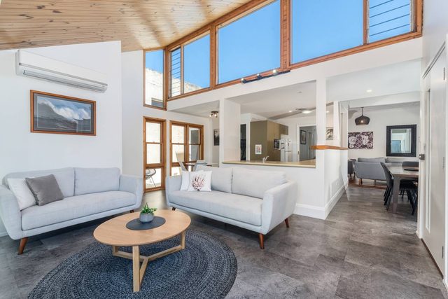 Stevenson Beach Cottage - Walk to Beach & CBD