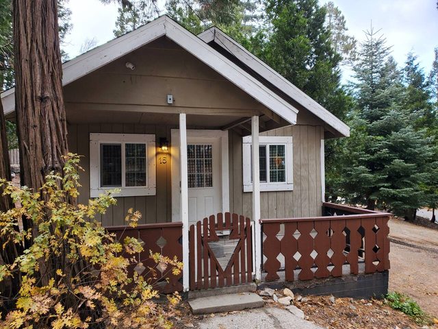 — Cozy Haven at The Twin Peaks Lodge — — Twin Peaks, CA