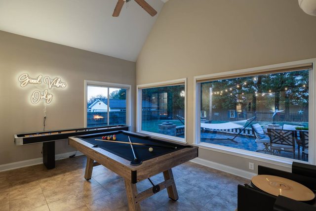 Central Location; Spacious; Game room & Sleeps 12