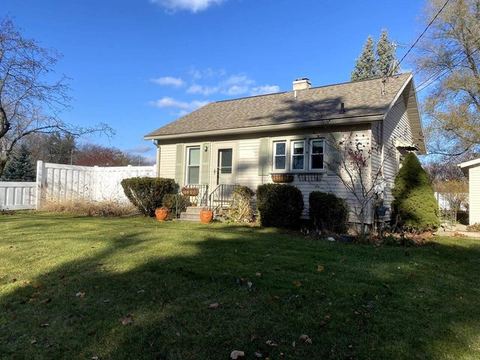 1 bd Bungalow by the Midland Mall — Midland, MI