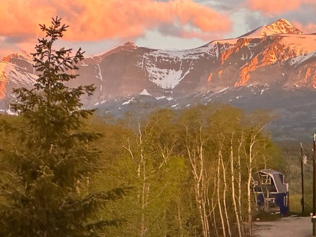 Glacier Summit - A Treehouse Villa in the Rockies — Babb, MT