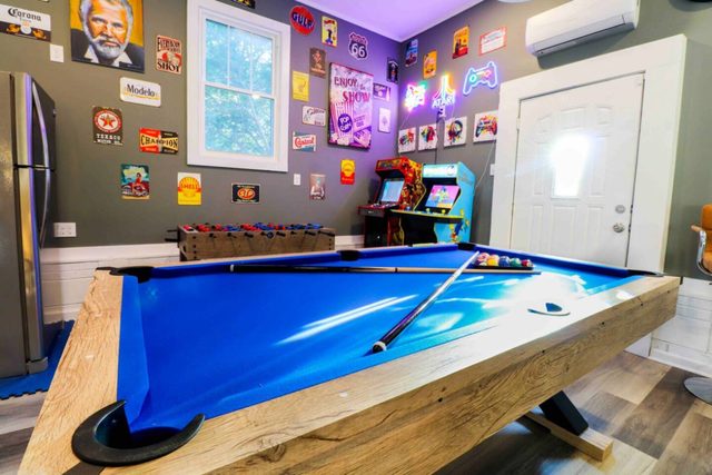 Close to Coliseum & Aquatic Center; Fun Hangout! — Greensboro, NC