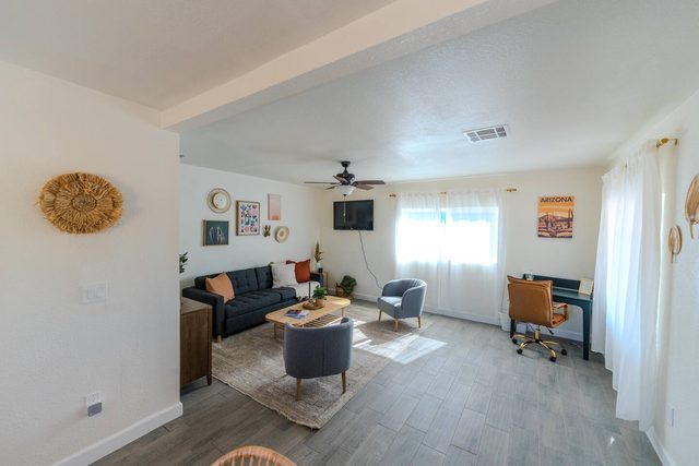 2BR Central Phoenix - Backyard - Near Sky Harbor
