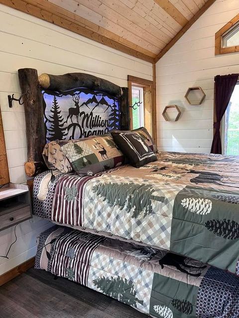 The Treehouse @ A Million Dreams — Colcord, OK