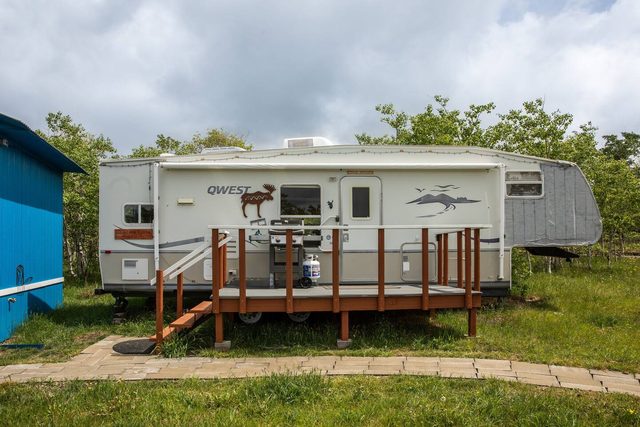 Glacier Vista -30’ Glamping Trailer - Babb Montana — Babb, MT