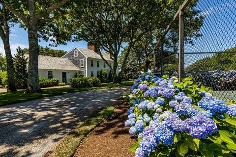 2 Adjacent Homes for 18 w/tennis and water access!