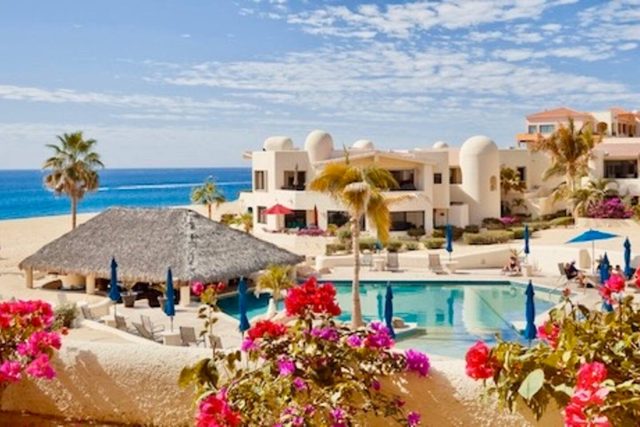 Spectacular Ocean Front, Elegant 3B/2B On Beach!