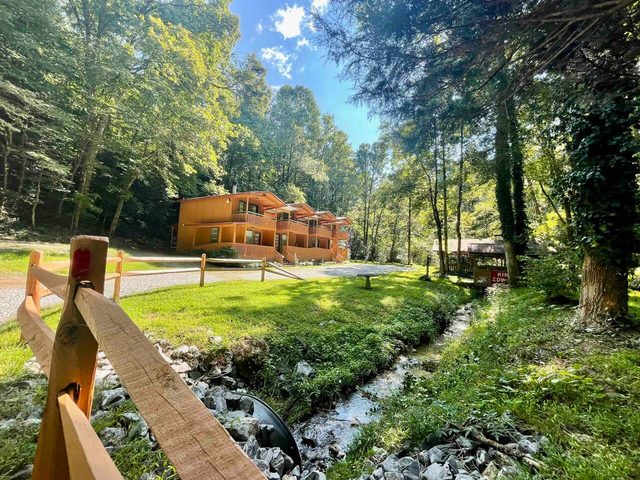 ❤Cute Cabin w/ creek & Firepit ❤ #12 — Helen, GA