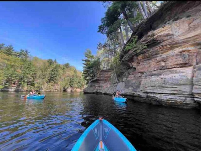Sandstone Rustic Retreat & Dells Domes - Sleeps 26 — Wisconsin Dells, WI