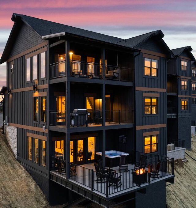 Private Indoor Pool & Theater | Sleeps 18 — Sevierville, TN
