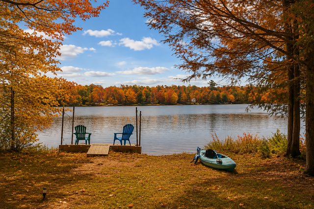 Lakefront, hot tub, game room, pool, beach lake — Pocono Summit, PA