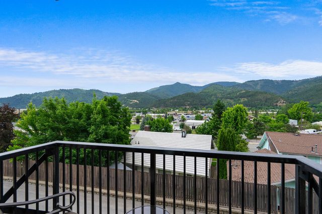 Alpine Suite | Sauna | Pool Table & DT Kellogg