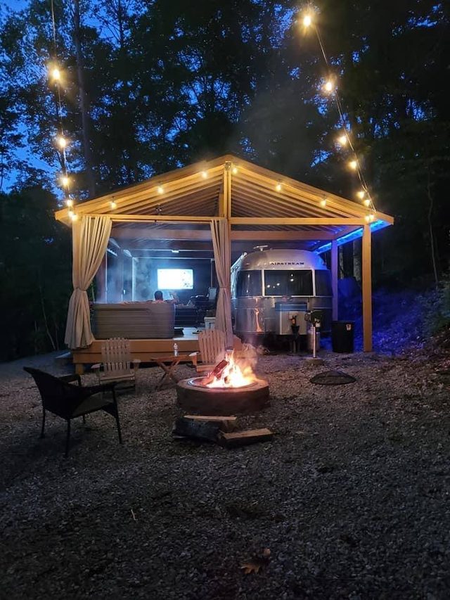 Airstream Glamper | Hot Tub | 1 mi Old Man's Cave — Logan, OH