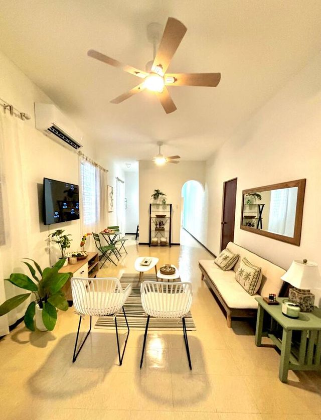 Hato Rey 3 bdrm Apt w Water Tank and Solar Panels!