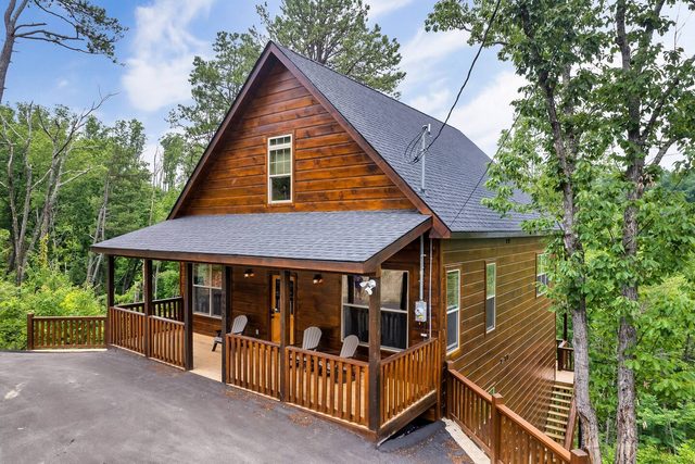 “Timber Ridge” Large Group Luxury, Theater, Games