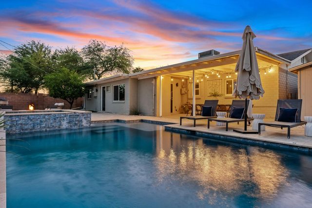 Heated Pool & Hot Tub Old Town Scottsdale