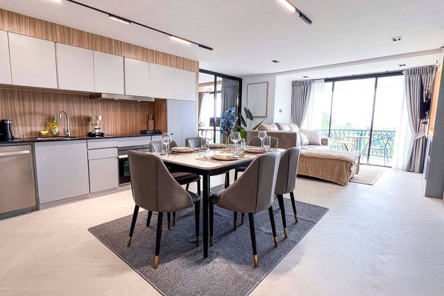 Luxury 90 Sqm Suite, Walk » One Nimman, Maya Mall