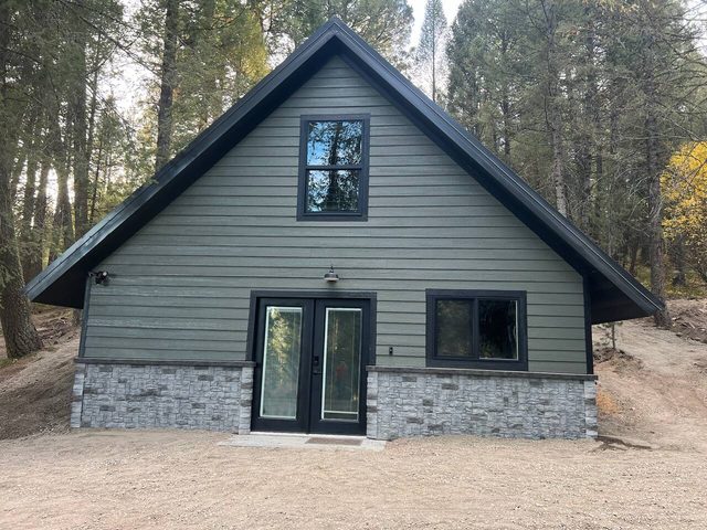 Little Pine Newly Remodeled Cabin Near Yellowstone