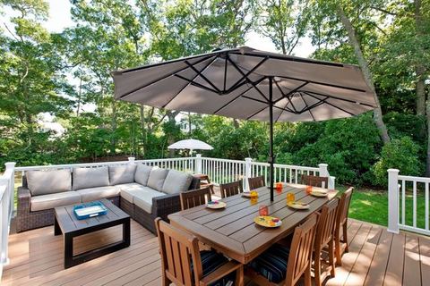 Pond Views- Deck, Firepit, Games, Family Friendly! — Yarmouth, MA