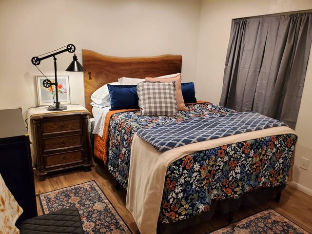Sleeps 4 - Starry Nights at Twin Peaks Lodge