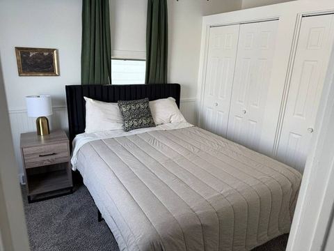 Newly Updated Home Saginaw Township sleeps 4