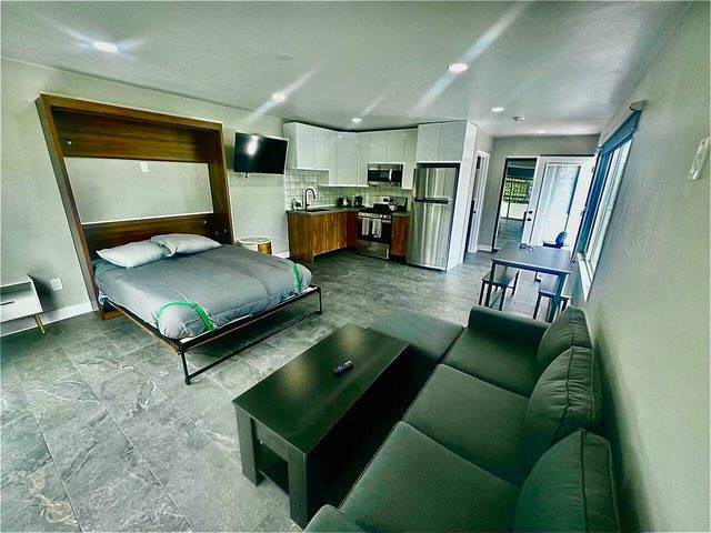cozy. clean. central. convenient. comfortable. — San Diego, CA